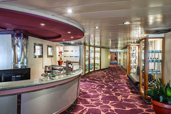 MSC Cruises MSC Sinfonia Reception - Guest Services 4 ©MSC Rights - Ivan Sarfatti.jpg